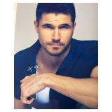 The Flash Robbie Amell signed photo