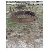 Metal round bale feeder