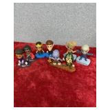 Various McDonaldï¿½s toys that connect together to