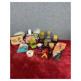 Mariaï¿½s little toys backpack pins McDonald toys