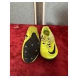 Track shoes
