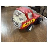 vintage 1970's Tonka Red cab-forward semi truck