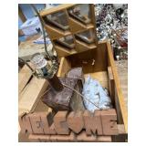 med wooden crate box w/star and rope handles