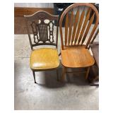 Set of chairs
