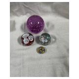 Variety collection of vintage art  glass items,