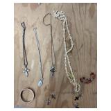 Assorted jewelry