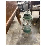 coleman model 220 series double mantle liquid