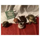 Collectibles of turtles