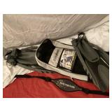 Scuba fins with case