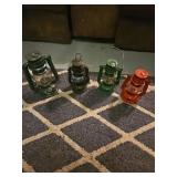 4 kerosene oil lamps