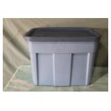 Rubbermaid Storage Tote - 18gallon