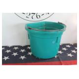 Livestock 5 Gallon Bucket - Teal