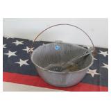 Enamel Coated Steel Pot w/ Spoon