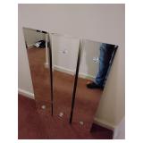 Mounted wall mirror lot (3)