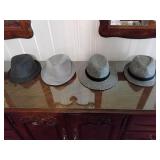 Men's dress hat lot (4)