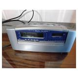 Scott clock radio
