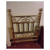 Single bed head and foot board, no rails