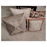 Throw pillow lot