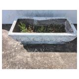 Rectangular concrete planter