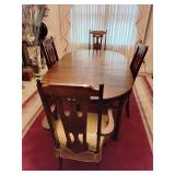Dining Room table, 4 chairs, 1 leaf w/ table pads