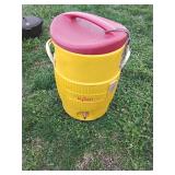 Igloo beverage cooler