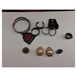 Misc jewelry lot