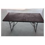 Folding table