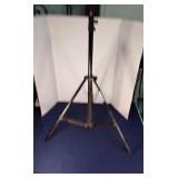 Studio systems adjustable tripod