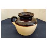 USA pottery bean pot