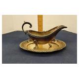 Silverplated gravy boat w/ underplate