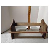 Nevo wood bookholder