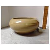 Pottery style bowl
