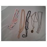 Necklace lot