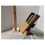 Knife block with contents
