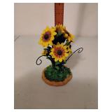 Daisy bouquet figurine