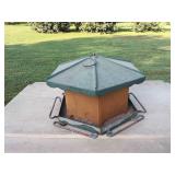 Metal bird feeder