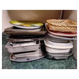 Assorted kitchenware lot