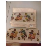 Decorative towel lot