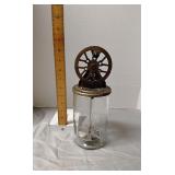 Hand crank glass bottom super whipper