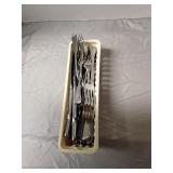 Assorted cutlery lot