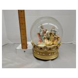 Nativity musical snowglobe