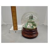 Hollywood musical snowglobe