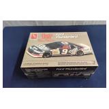 Bill Elliott Coors Light Ford Thunderbird Modelkit