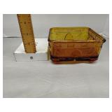 Indiana Glass tiara bee box honey dish, no lid