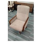 MCM Swivel armchair/desk chair