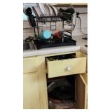 Estate Lot of kitchen items