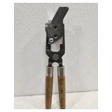 Vintage LH 430-240 bullet mold