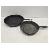 Lot of 2 cast iron pans