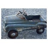 Childï¿½s vintage Champion pedal car