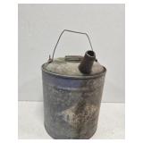 Vintage oil can